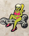 Sexy Tool Alien Girl Martian Babe Green Rock Music Enamel Pins Hat Pins Lapel Pin Brooch Badge Festival Pin