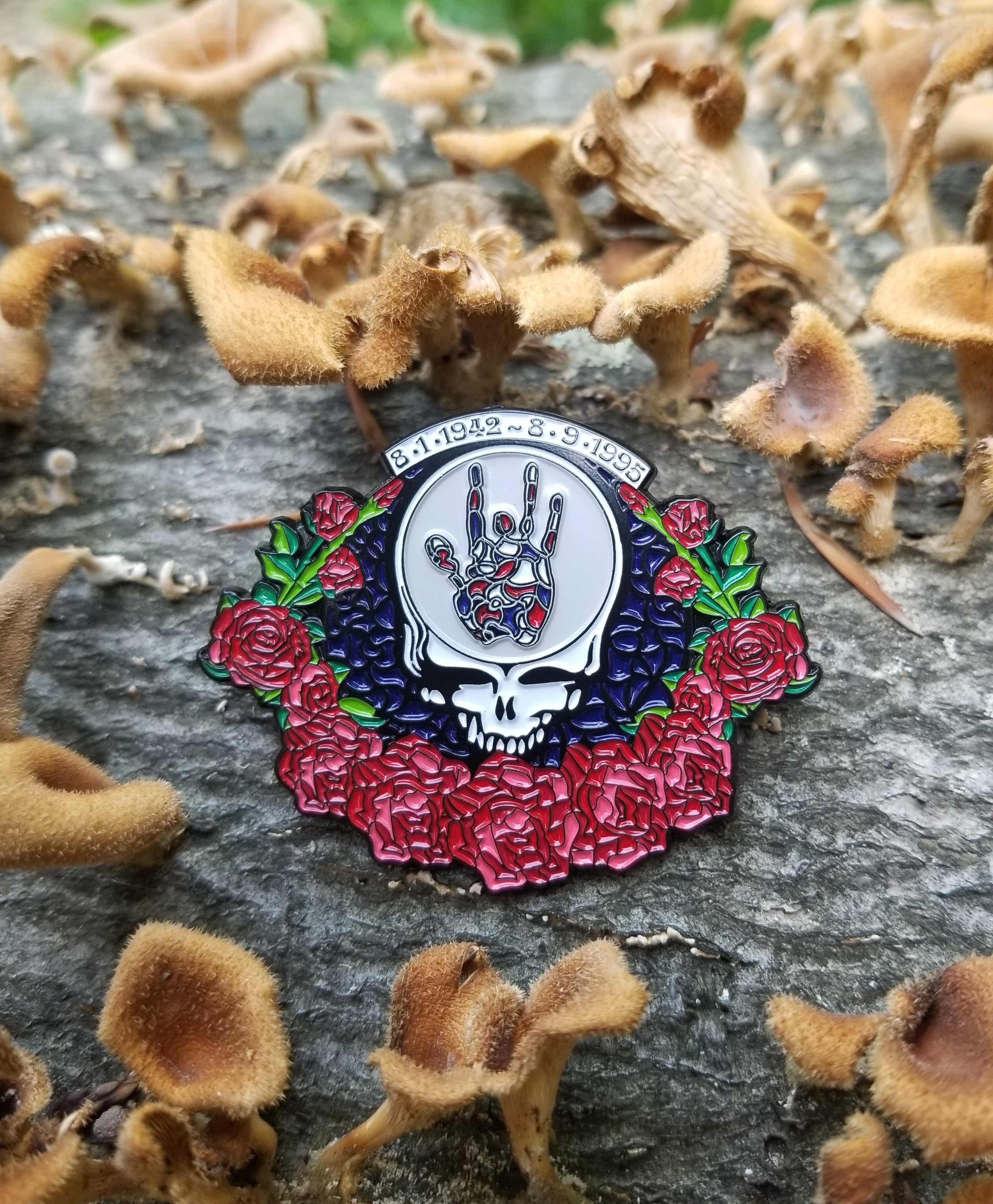 What Are Soft Enamel Pins? - What Are The Pros & Cons Of Soft Enamel Style Pins?