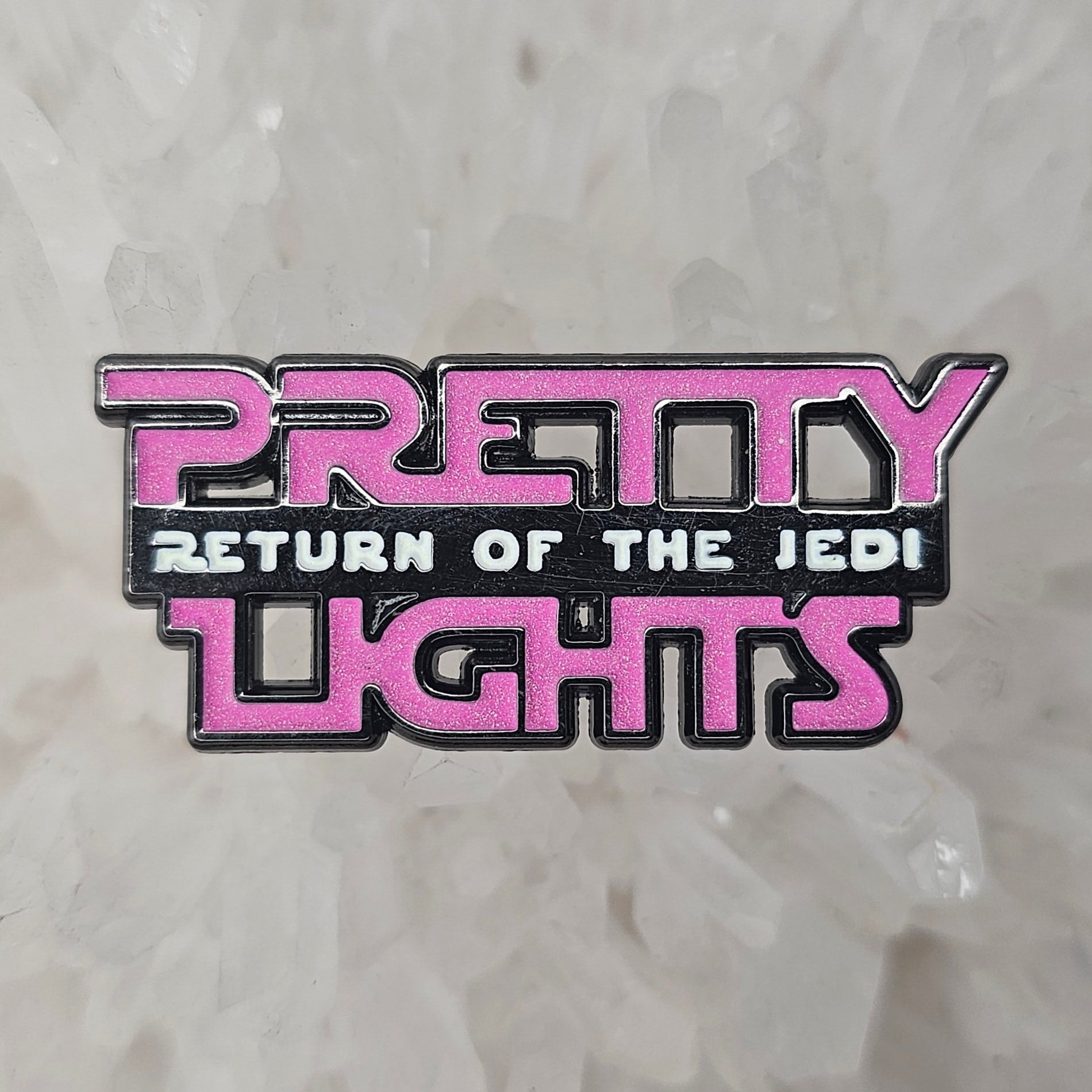 Return Of The Pretty Lights V4 Pink Dj Jedi Star Edm Wars Glow Enamel Pins Hat Pins Lapel Pin Brooch Badge Festival Pin