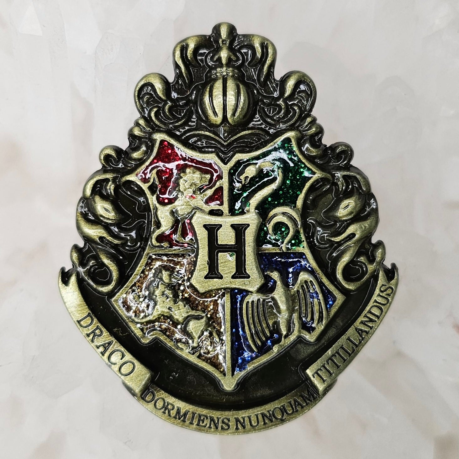 Hogwarts School Crest Harry Potter 3D Metal Epoxy Glitter Enamel Pins Hat Pins Lapel Pin Brooch Badge Festival Pin