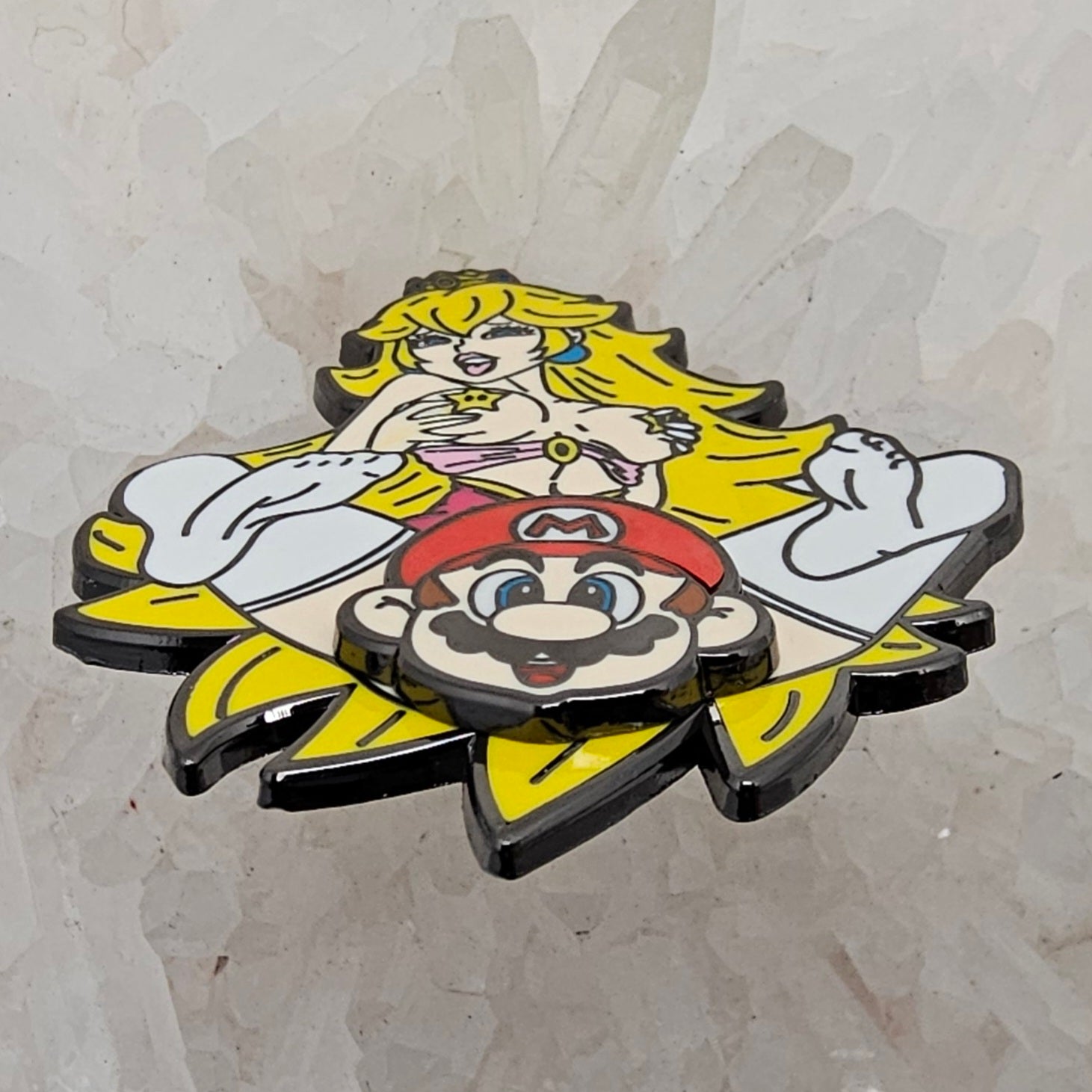 Peaches &amp; Cream Mario Video Game Kinked Sexy Spinner Enamel Pins Hat Pins Lapel Pin Brooch Badge Festival Pin