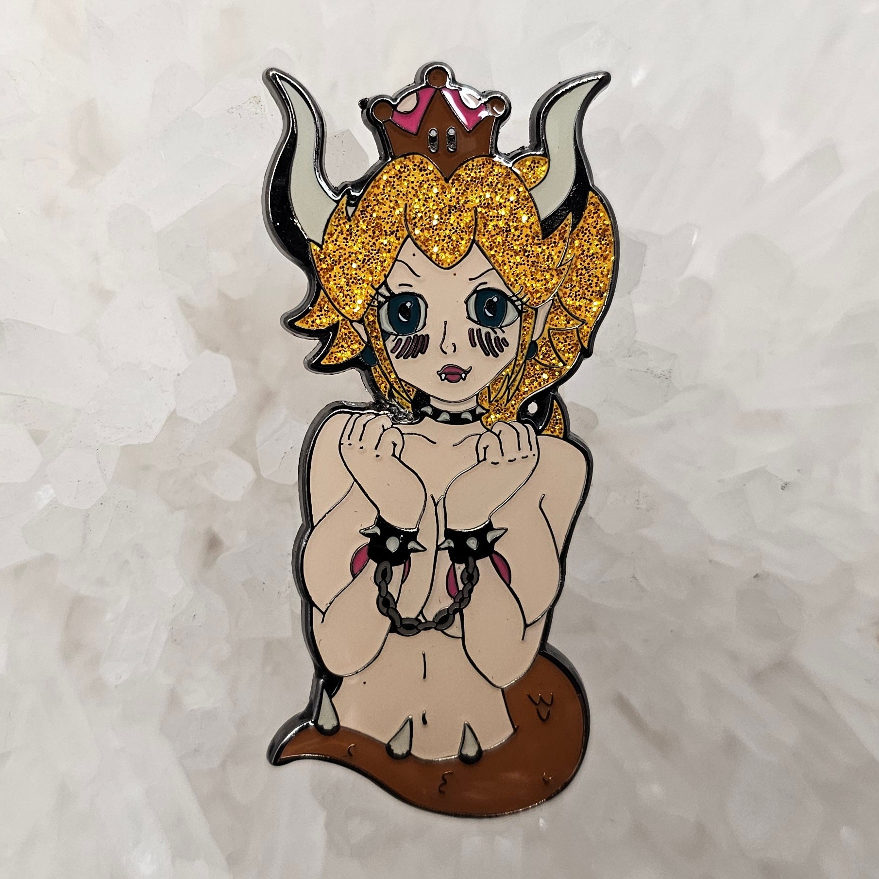 Bowsette Sexy Bowser Super Kinked Mario Bros Video Game Pin Up Glitter Enamel Pins Hat Pins Lapel Pin Brooch Badge Festival Pin