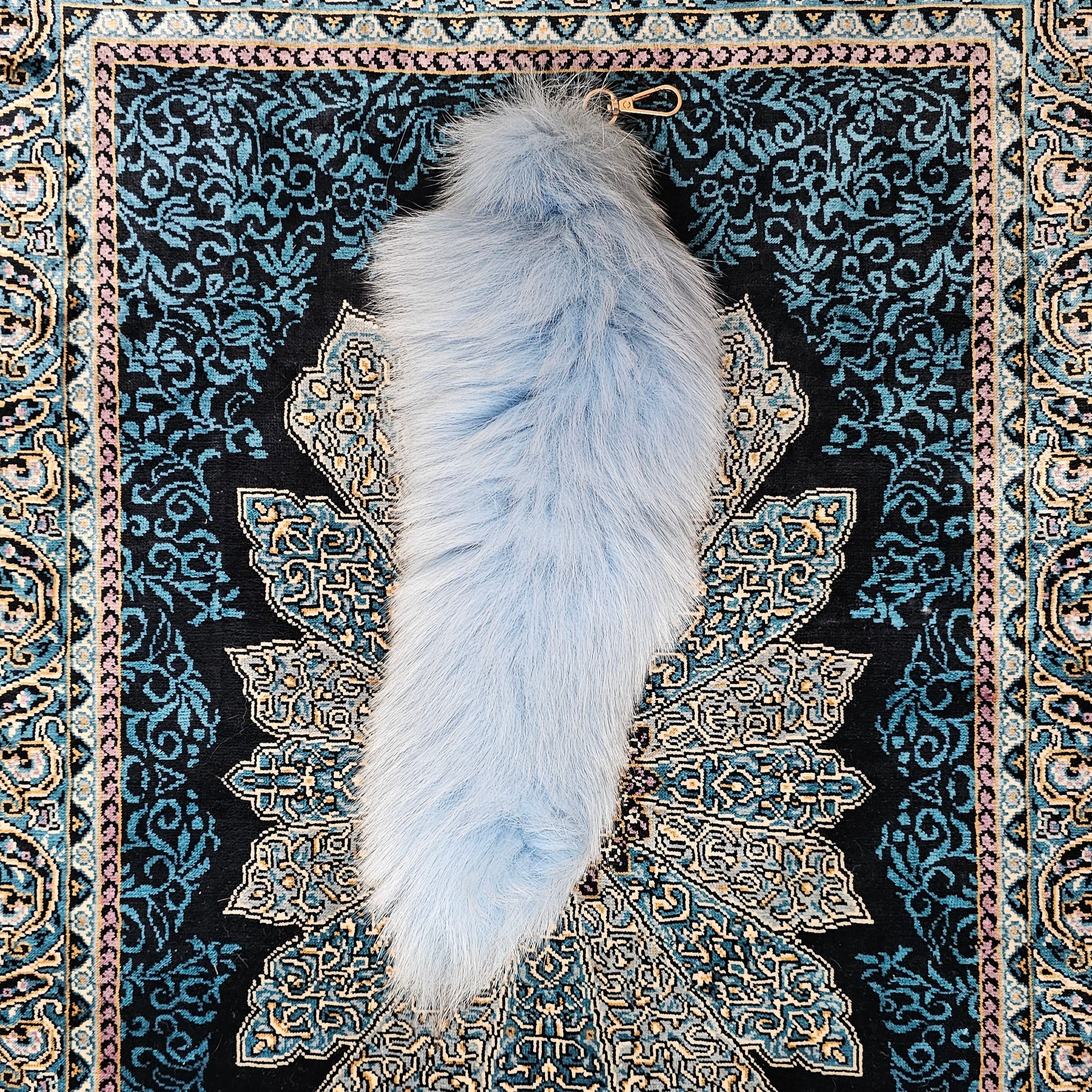 FRATELLI TALLI fox fur バラクラバ Ice Blue Real Fox Fur Tail Clip-On Keychain | Festival, Cosplay