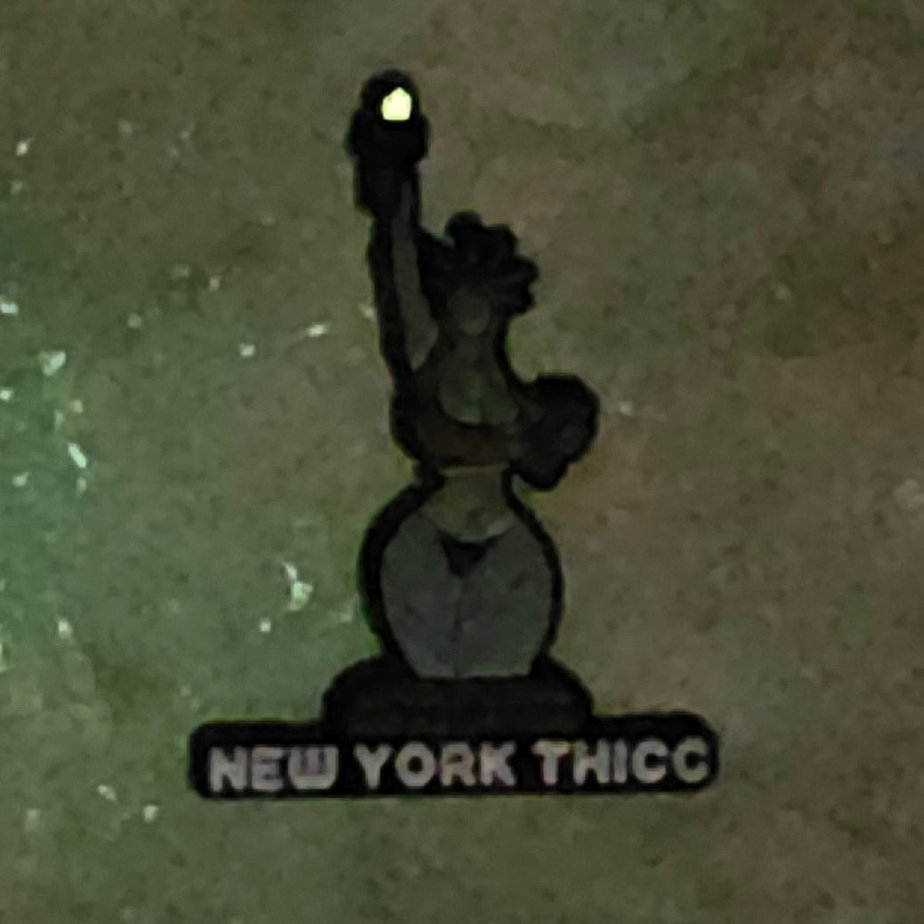 New York Thicc Statue Of Liberty Sexy Erotic Enamel Pins Hat Pins Lapel Pin Brooch Badge Festival Pin
