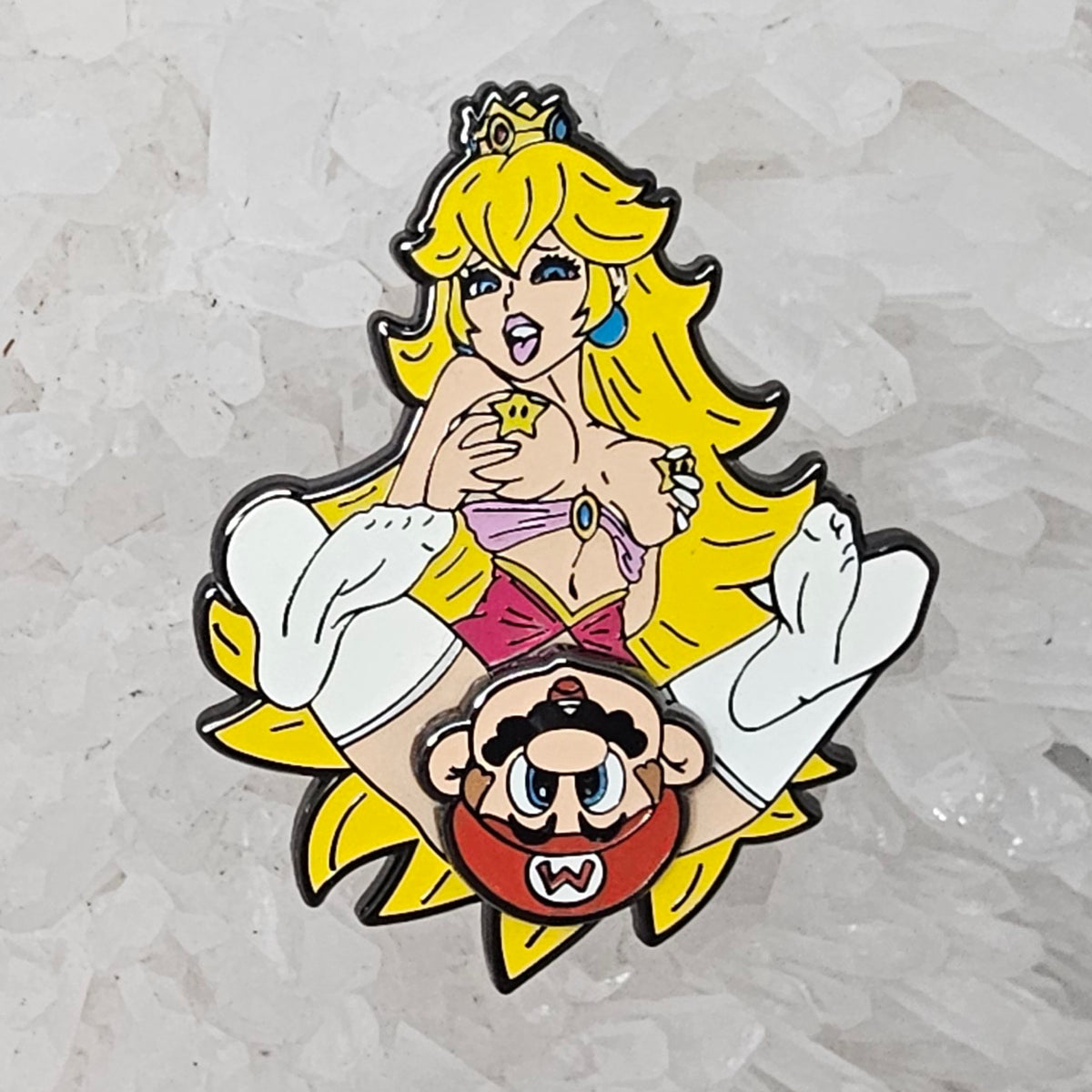 5 Pack - Peaches &amp; Cream Mario Video Game Kinked Princess Sexy Peach Wholesale Spinner Glow Enamel Pins Bulk Hat Pins Lapel Pin Brooch Badge Festival Pin