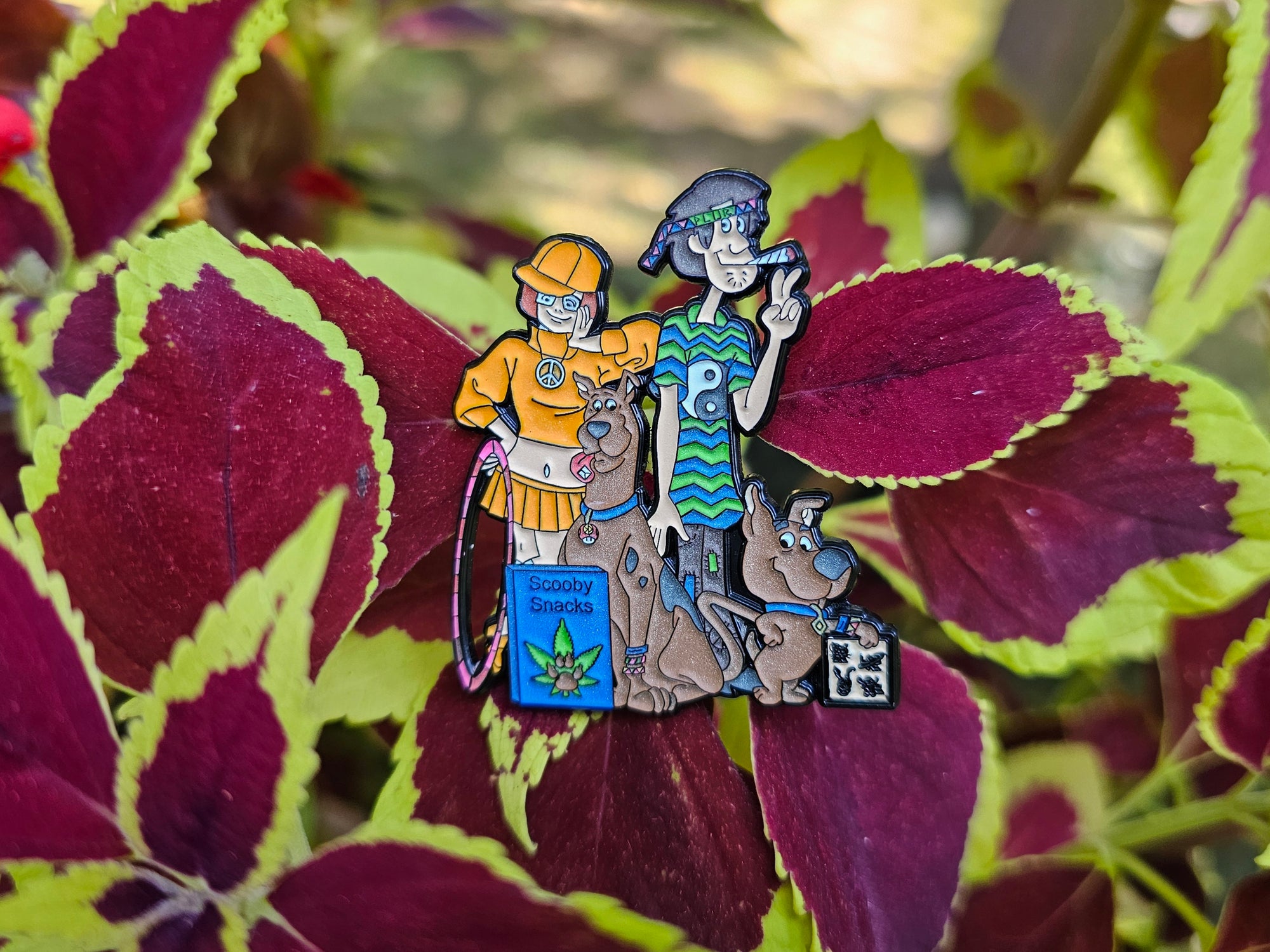 scooby doo plant pot Scooby Doo Festie Crew Glow Enamel Pins Limited Edition Hat Pins Lapel Pin Brooch Badge Festival Pin