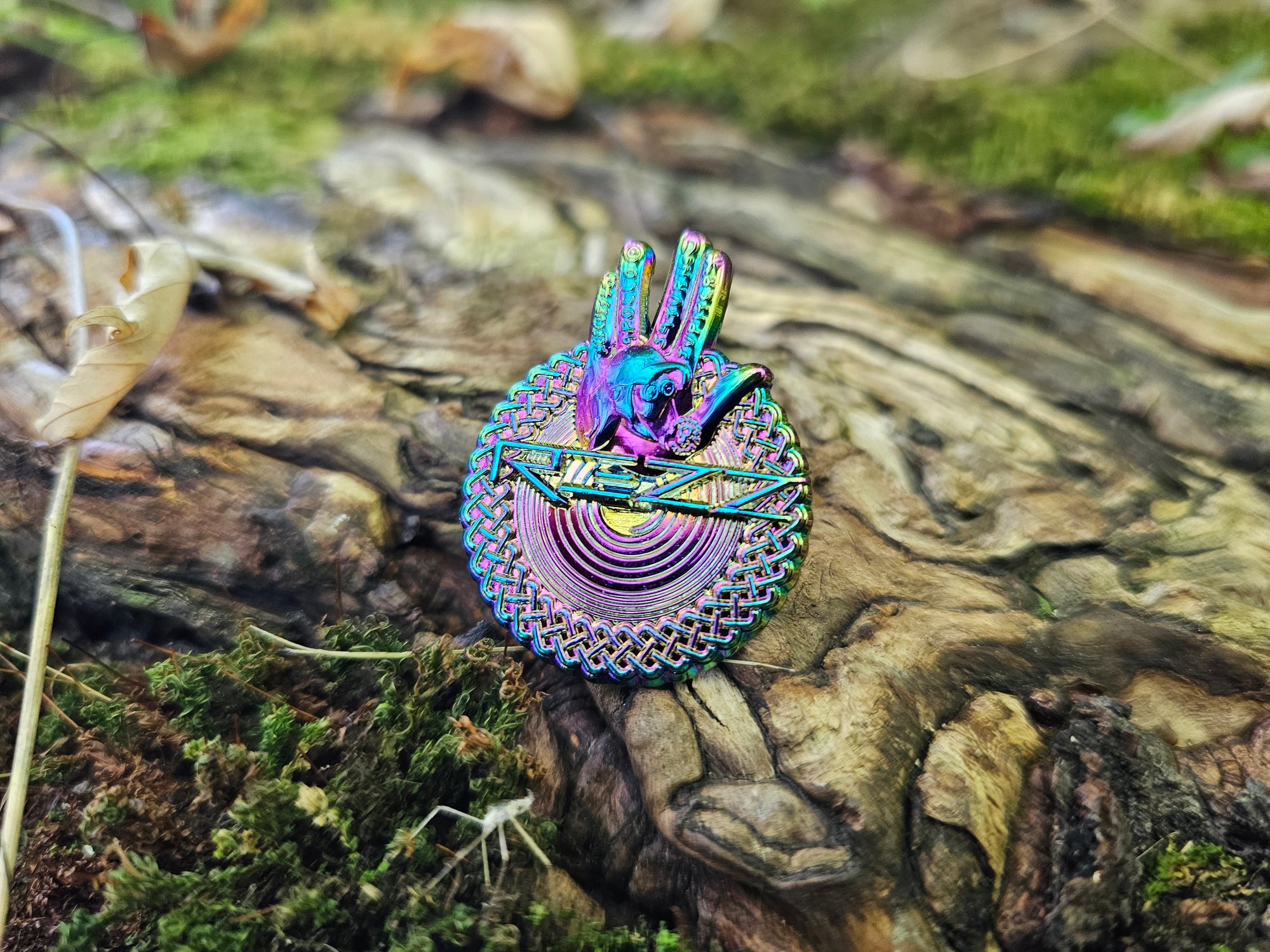 Rezz Hypnotic Hand Palm Reading Dubstep Edm Dj 3D Metal Enamel Pins Limited Edition Hat Pins Lapel Pin Brooch Badge Festival Pin