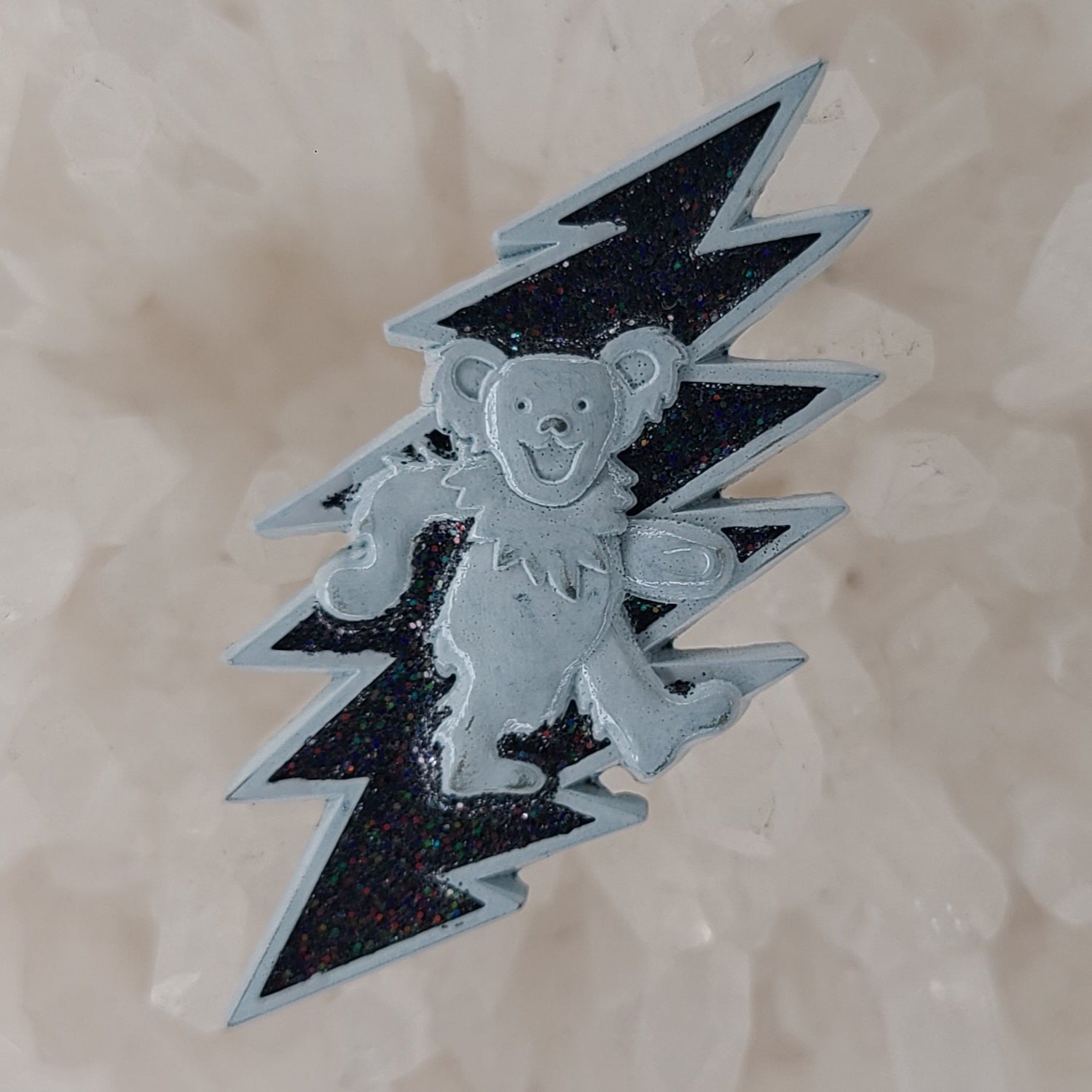 Dead Lot Bolt Bear Forever Grateful White Metal Glitter 3D Enamel Pins Hat Pins Lapel Pin Brooch Badge Festival Pin