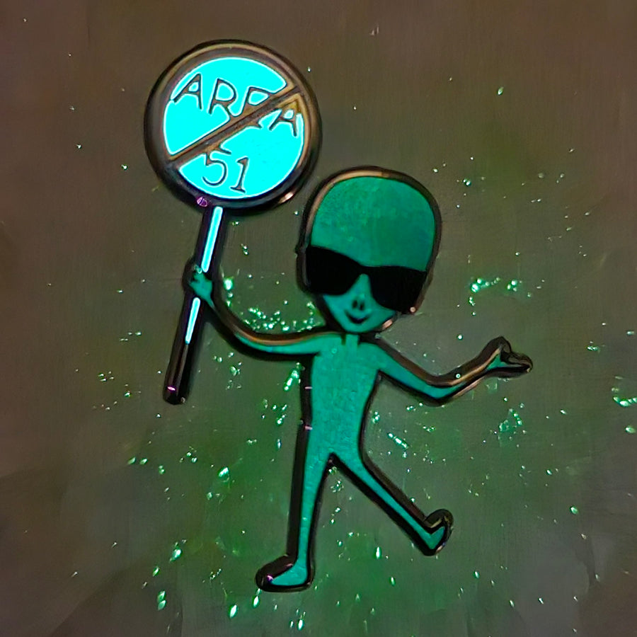 Area 51 Alien Martian Ufo Glow Enamel Pins Hat Pins Lapel Pin Brooch Badge Festival Pin